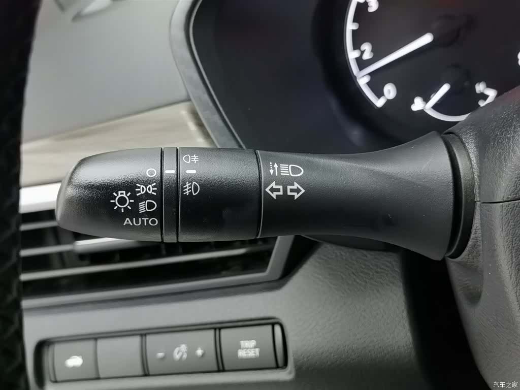 Nissan Teana, 2021 21