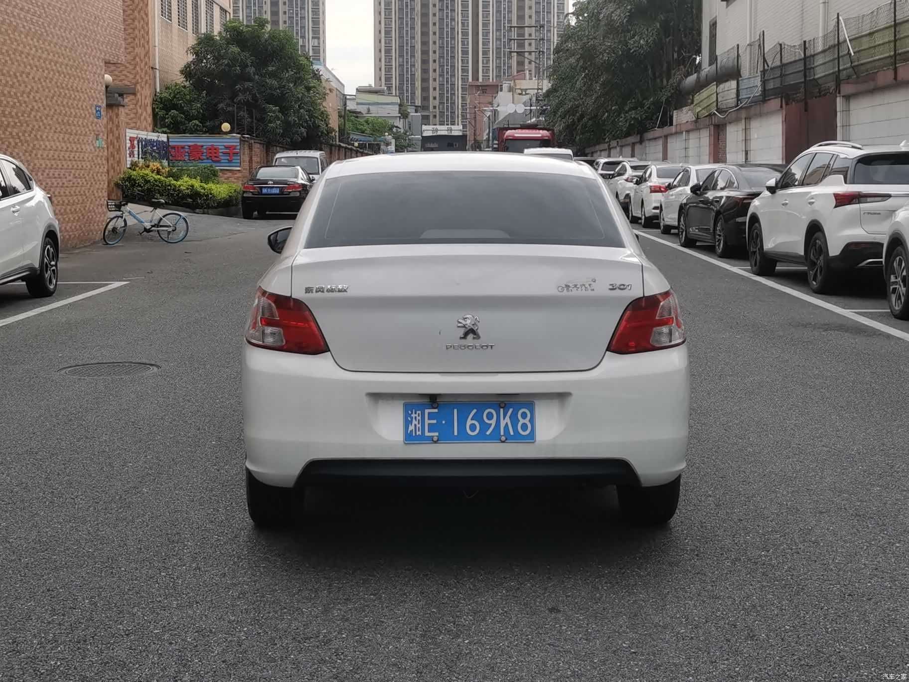 Peugeot 301, 2016 6