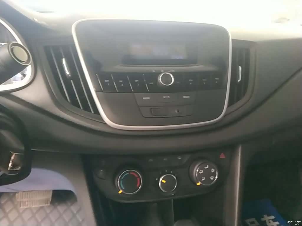 Chevrolet 320, 2019 13