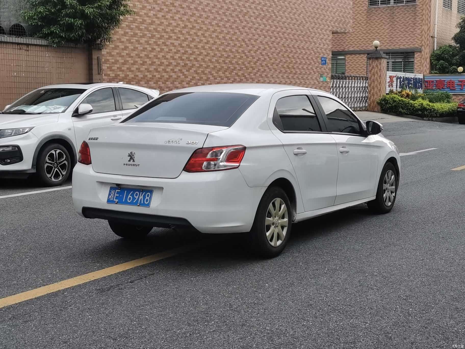 Peugeot 301, 2016 4