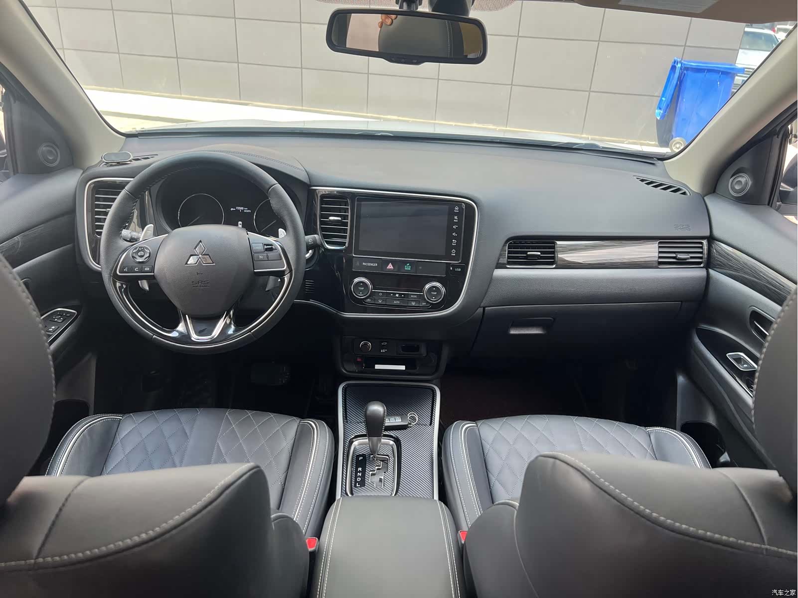 Mitsubishi Outlander, 2020 все фото