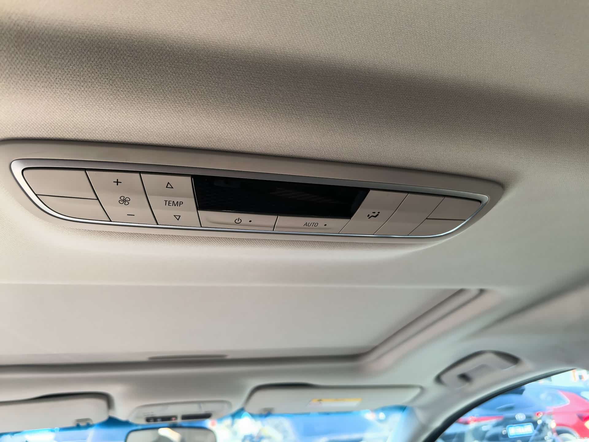Buick GL8, 2019 11