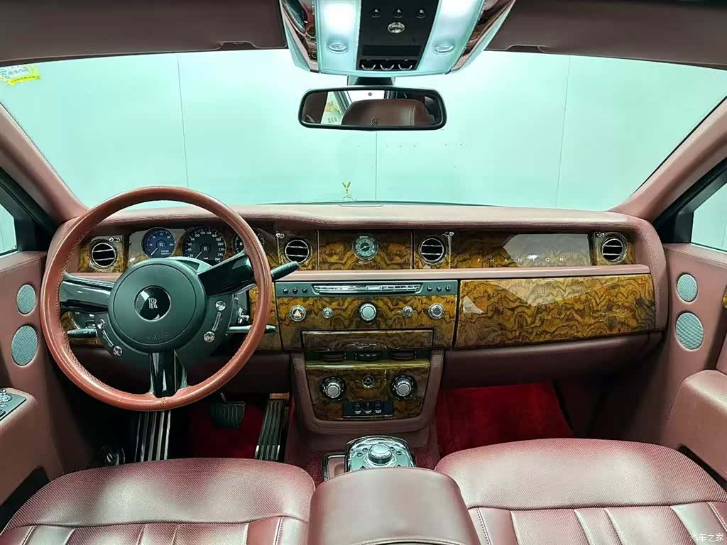 Rolls-Royce Phantom, 2013 9
