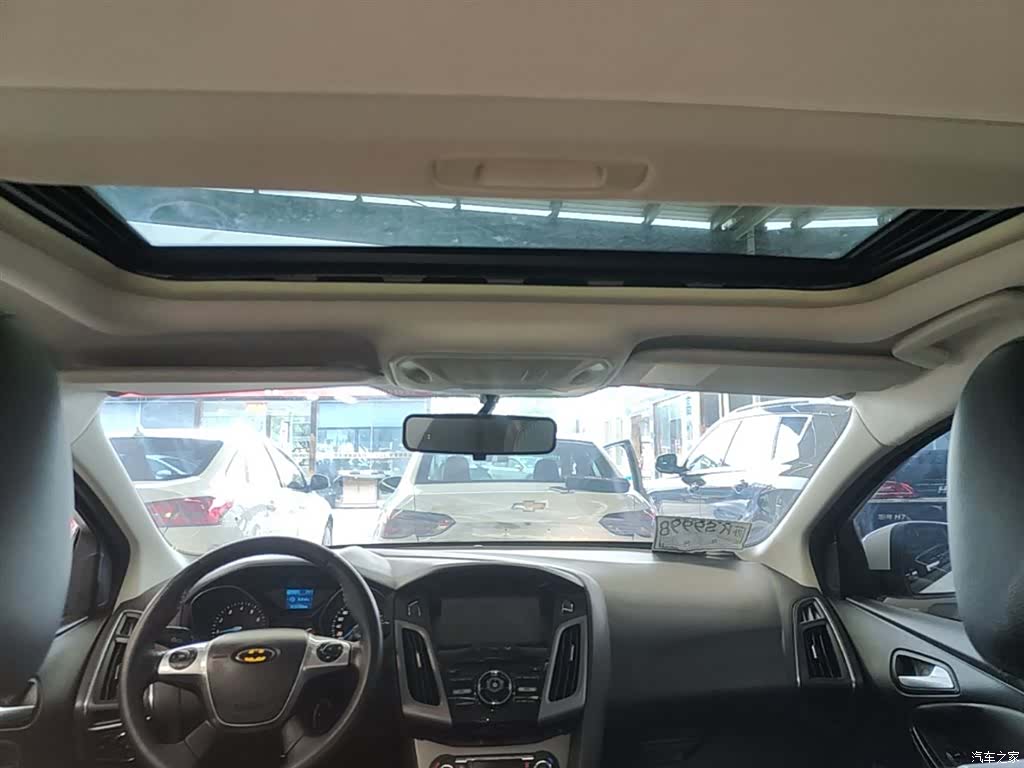 Ford Focus, 2014 18