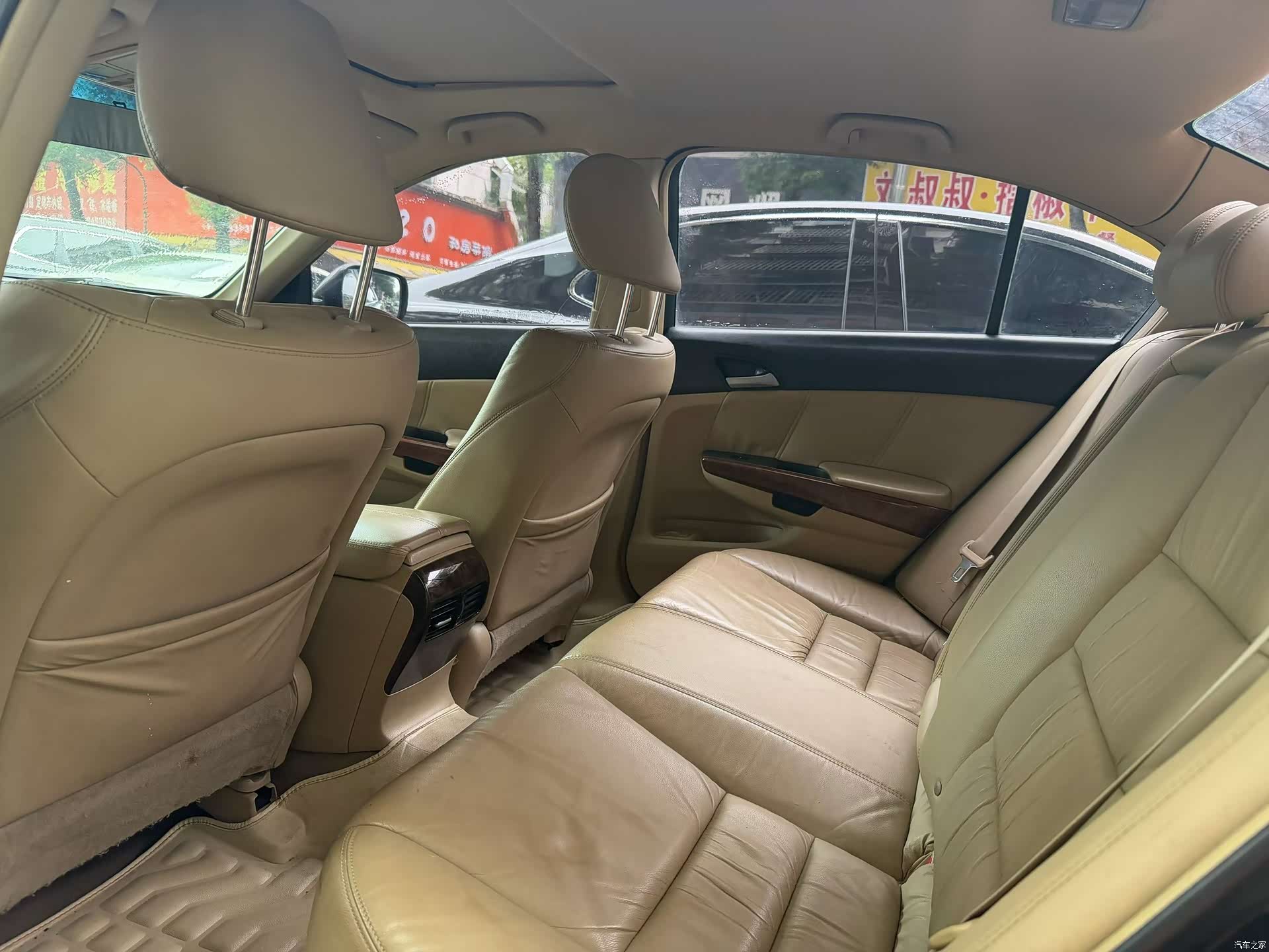 Honda Accord, 2011 4