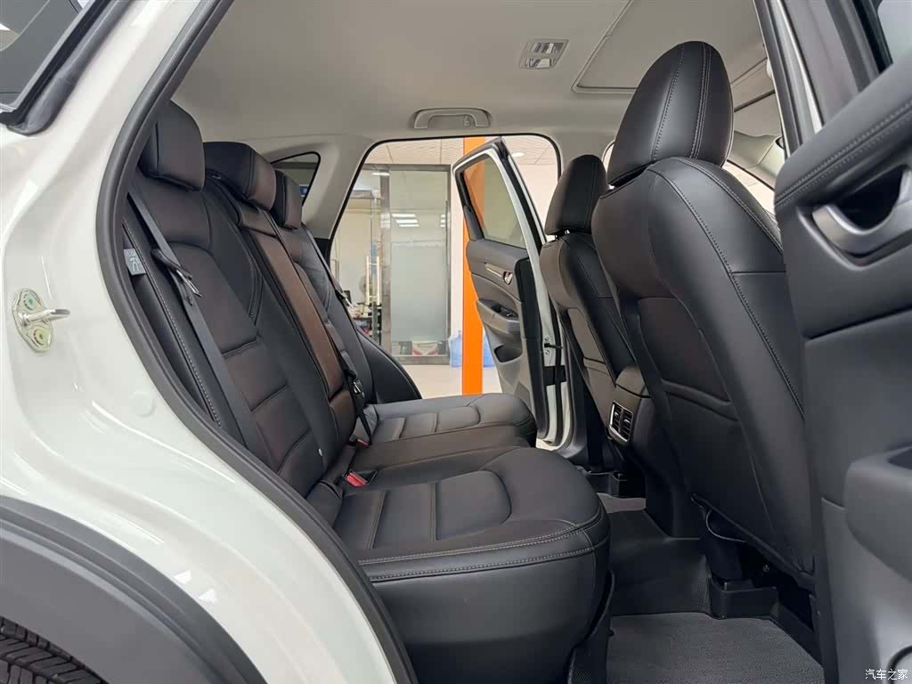 Mazda CX-5, 2025 10