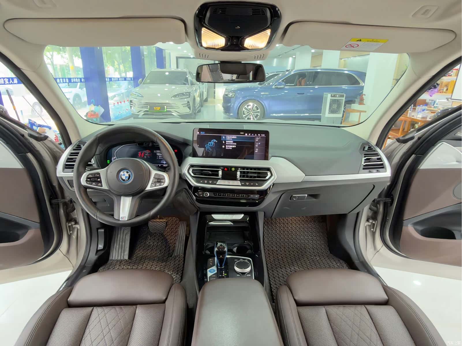 BMW iX3, 2022 все фото