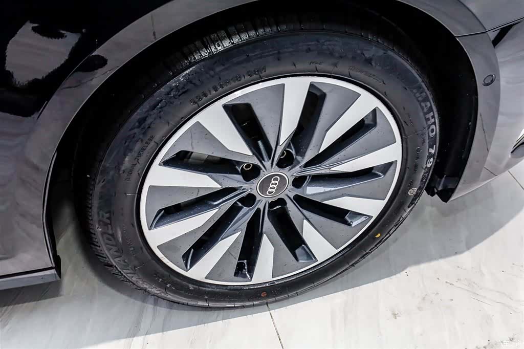 Audi A6L, 2022 16