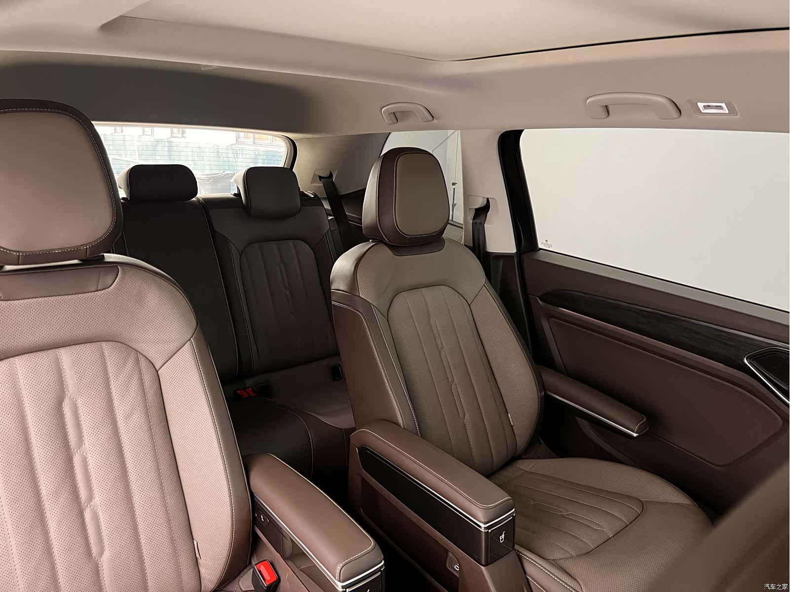 Volkswagen Viloran, 2023 9