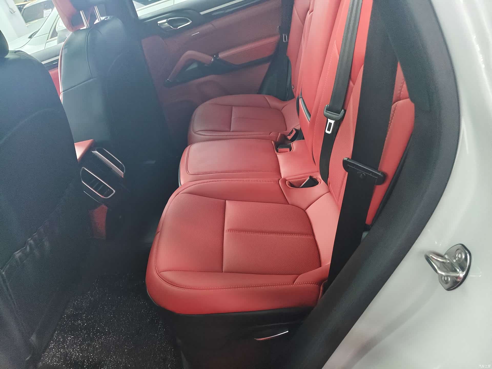 Porsche Cayenne, 2013 10
