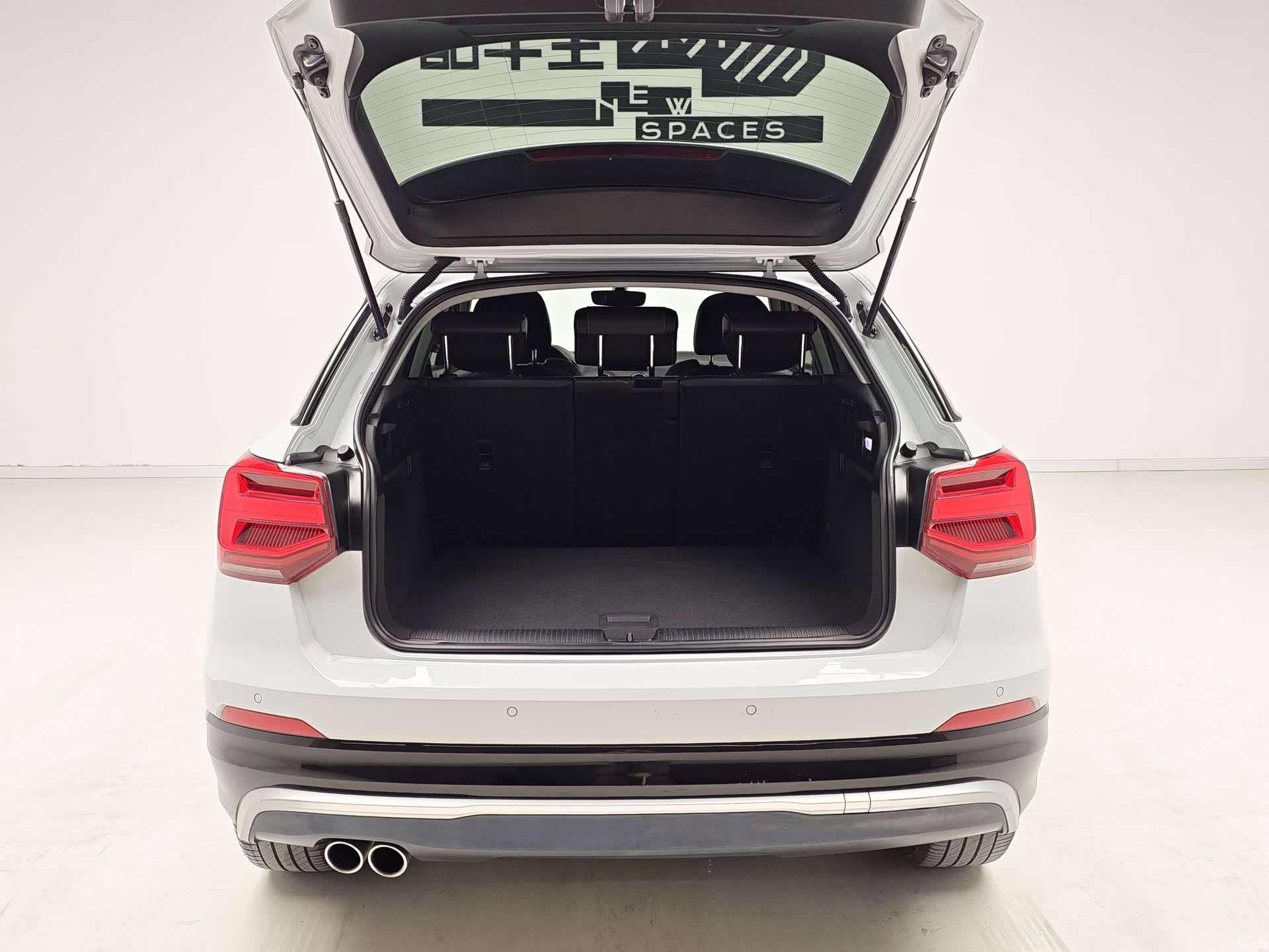 Audi Q2L, 2021 10