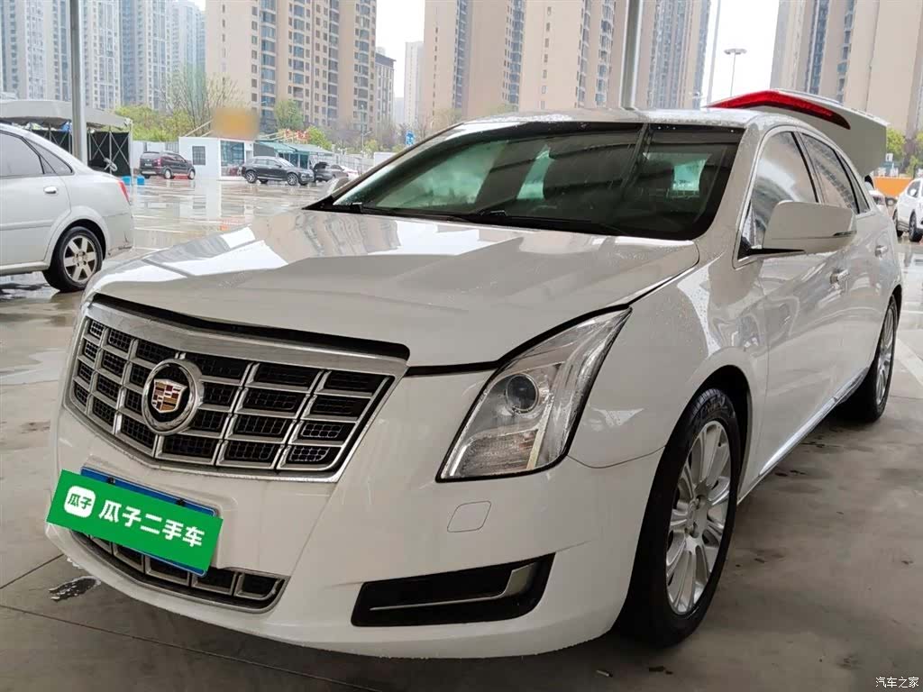 Cadillac XTS, 2015 1