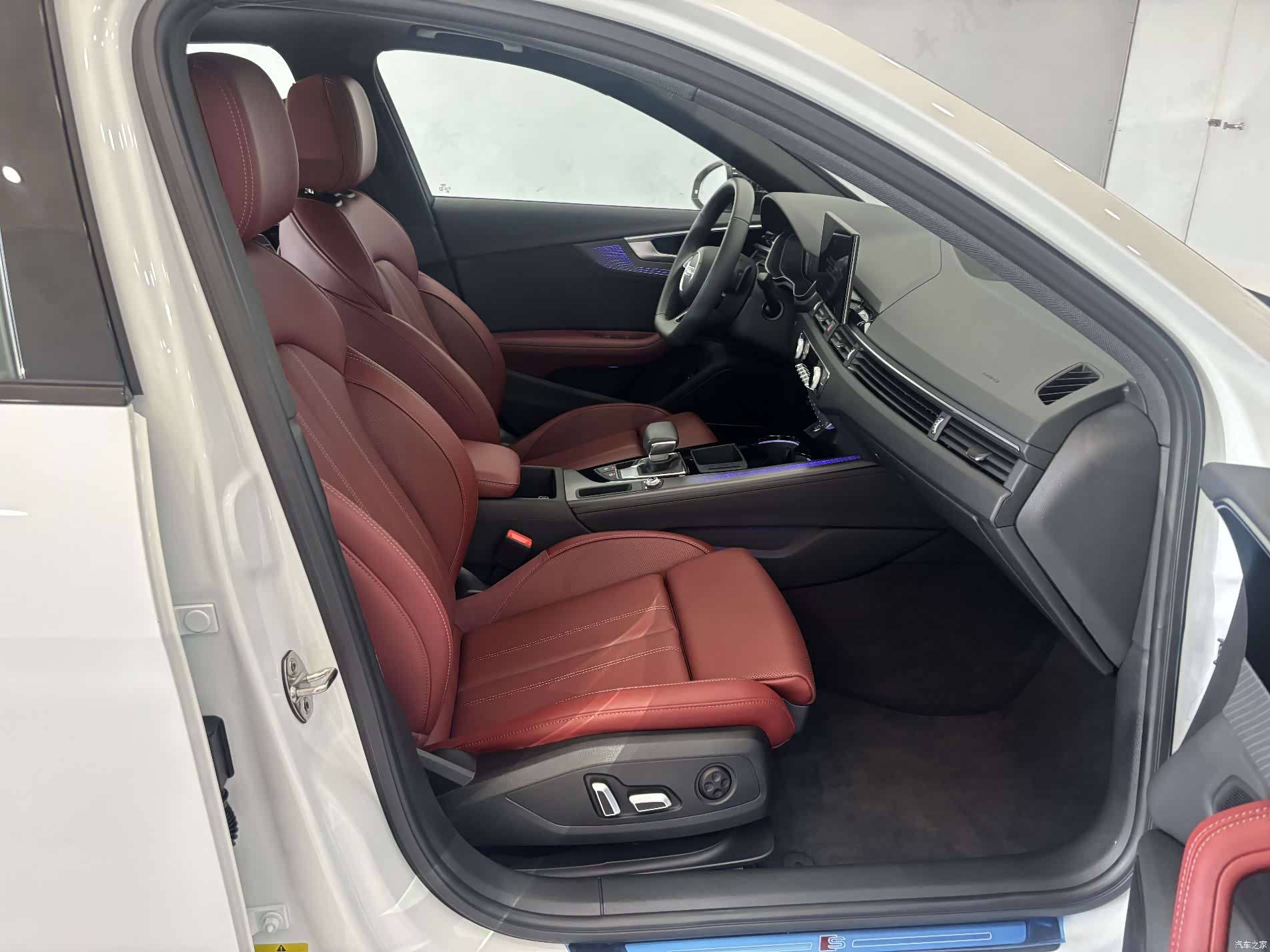 Audi A4L, 2025 28