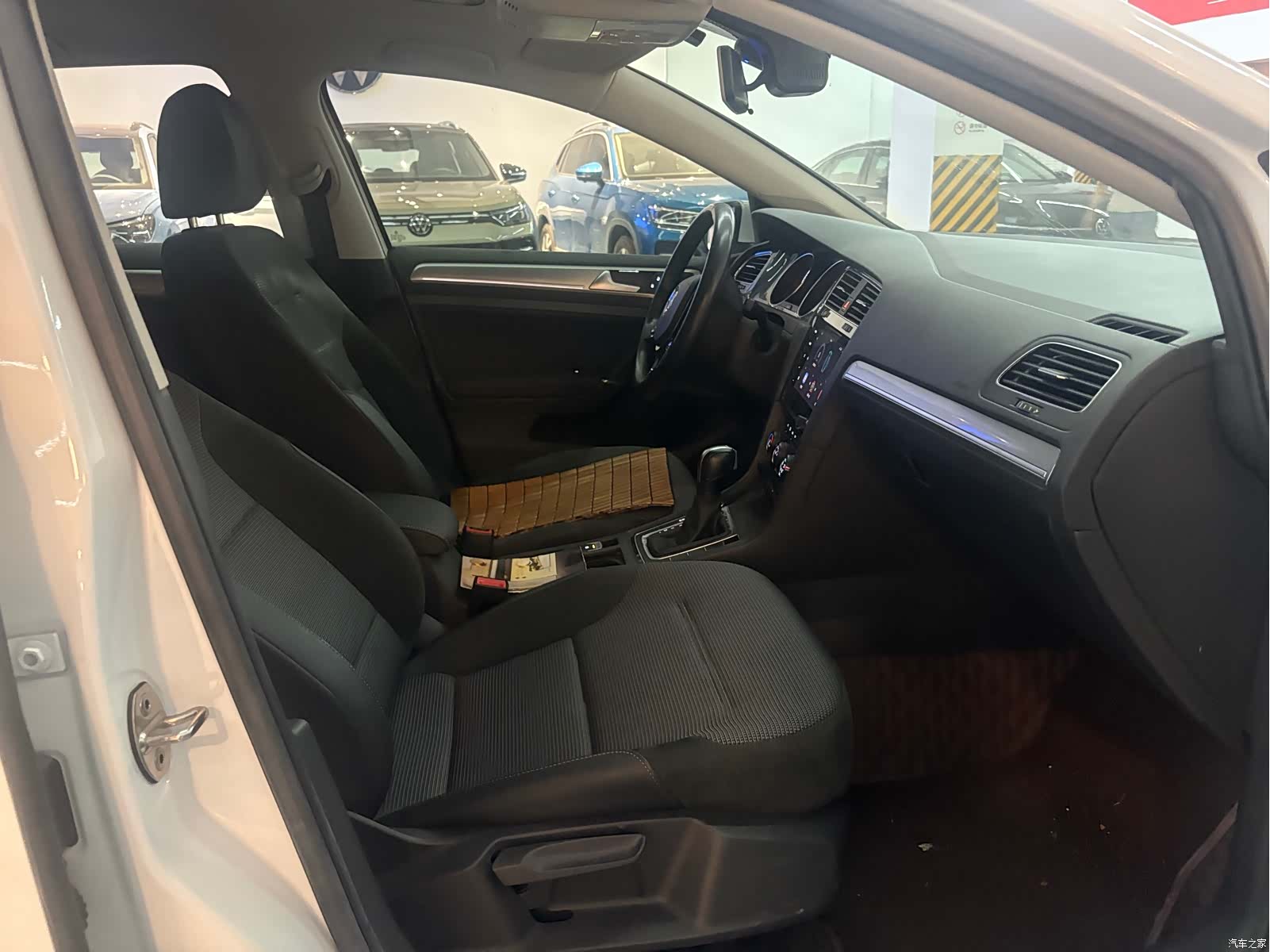 Volkswagen Golf, 2020 10