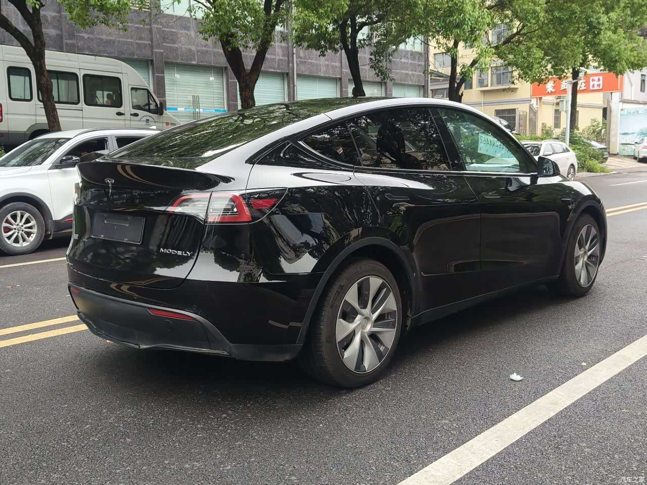 Tesla Model Y, 2022 7