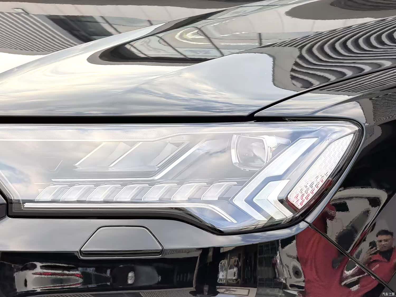Audi Q7, 2023 4