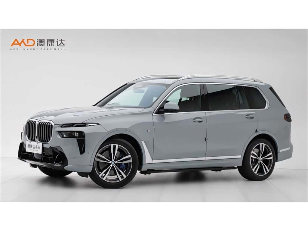 BMW X7, 2023 1
