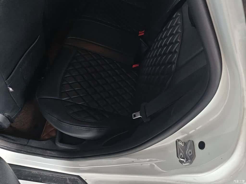 Ford Focus, 2015 13