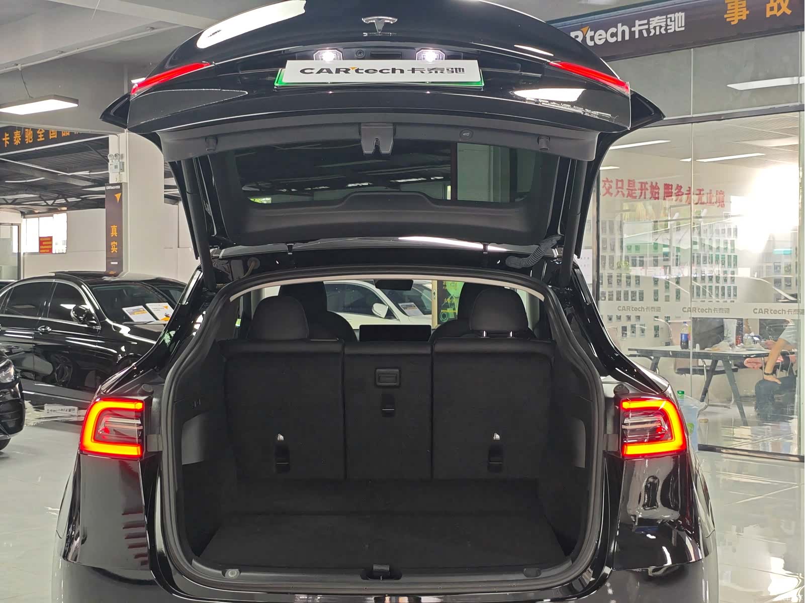 Tesla Model Y, 2022 8