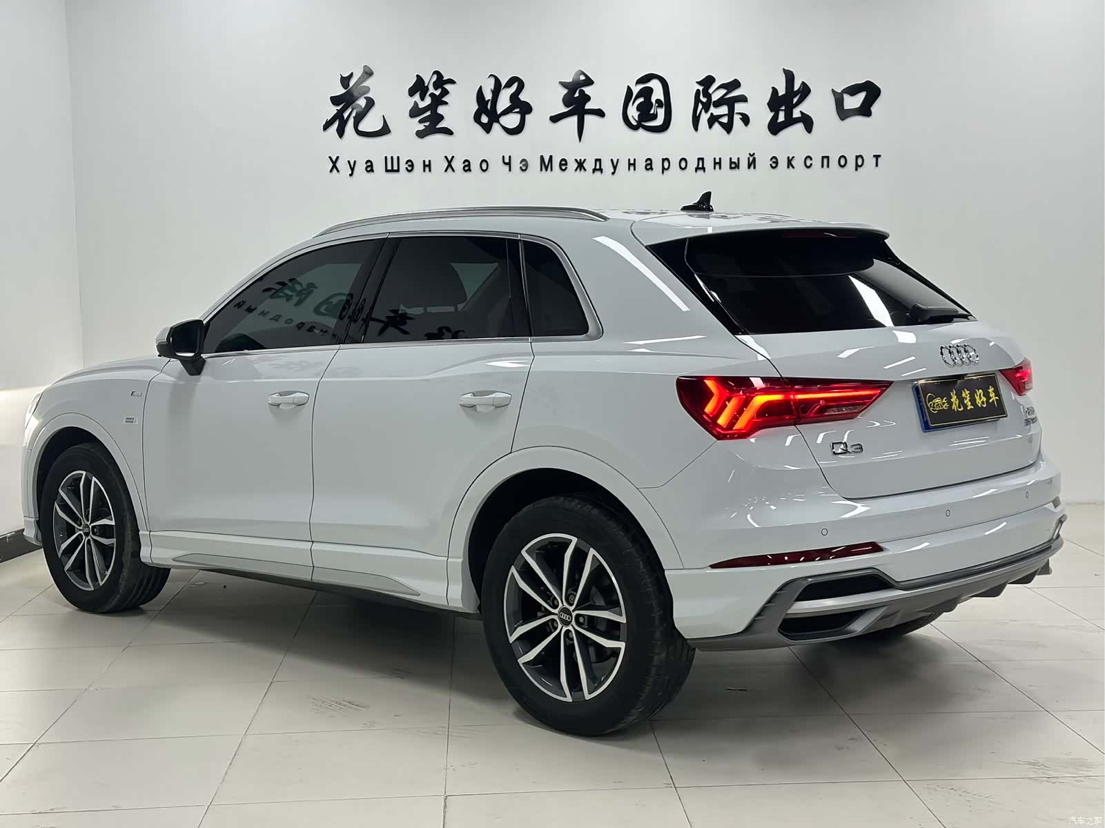 Audi Q3, 2022 все фото
