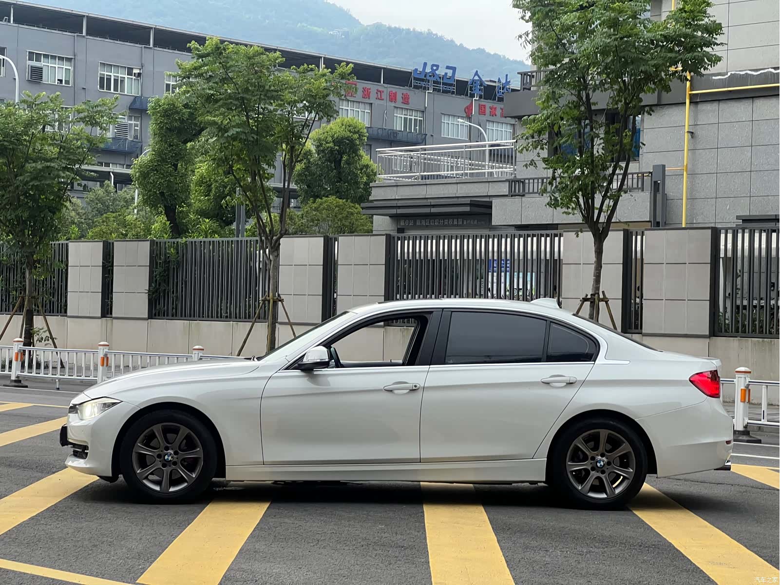 BMW 3 Series, 2014 7