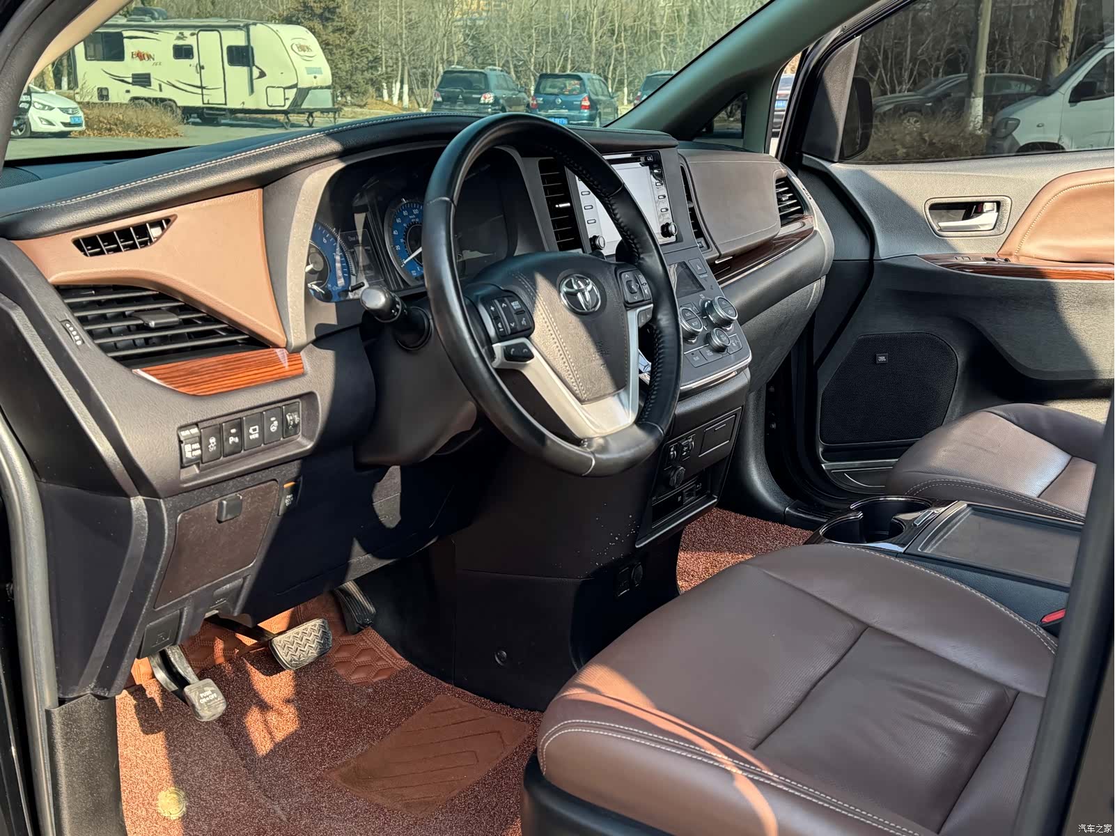 SIENNA LTD, 2018 7