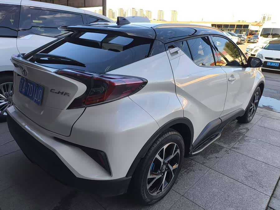 Toyota C-HR 2020, фото 15