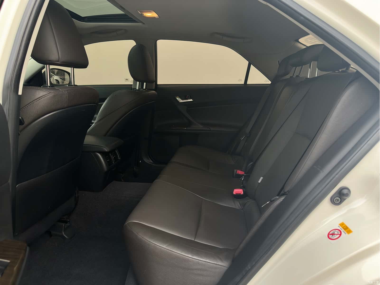 Toyota 2.5V, 2017 6