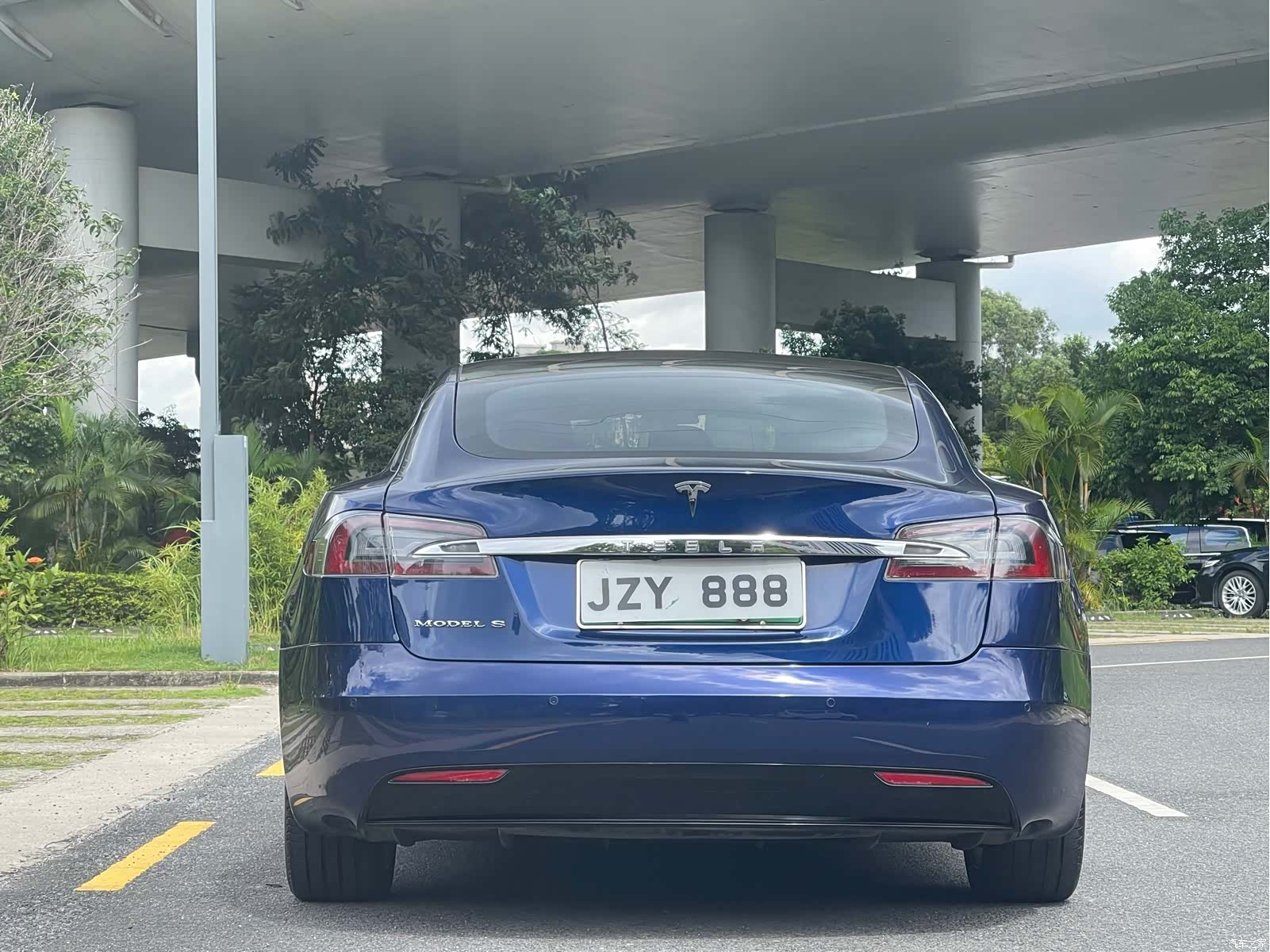 Tesla Model S, 2018 6