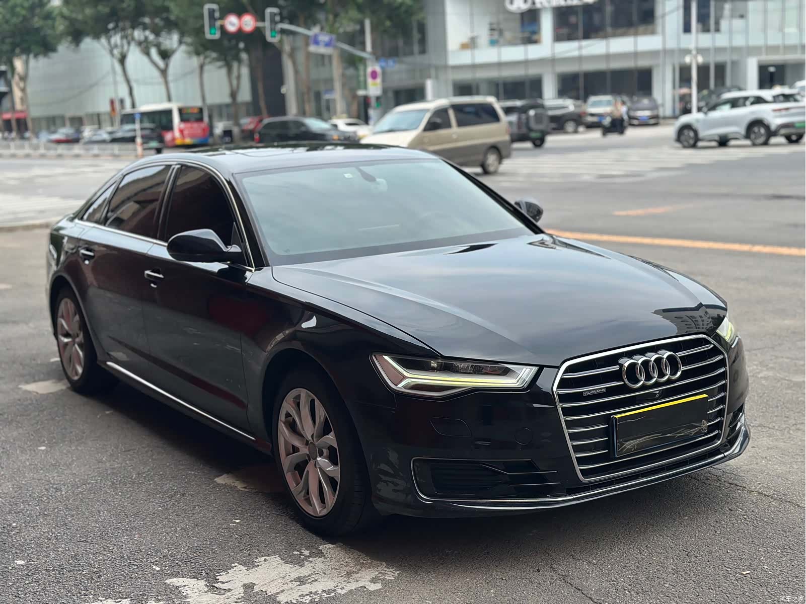 Audi A6L, 2016 3