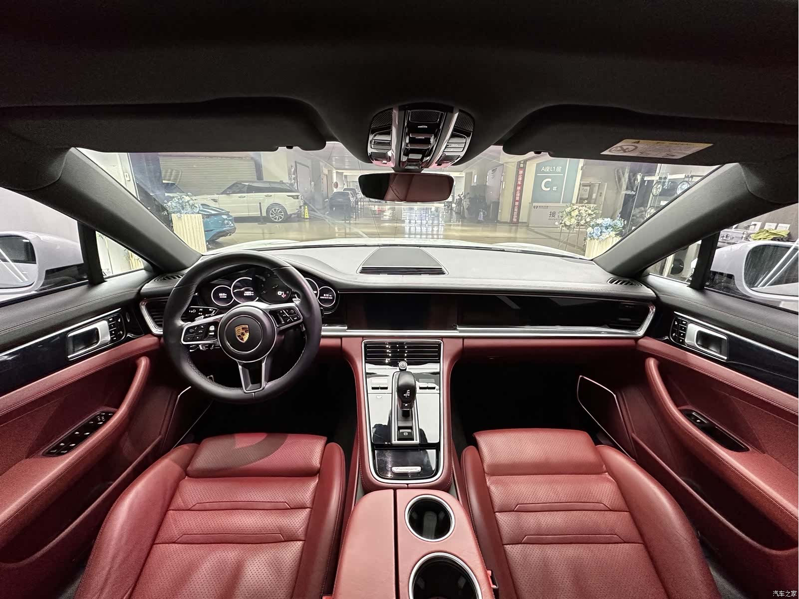 Porsche Panamera, 2019 11