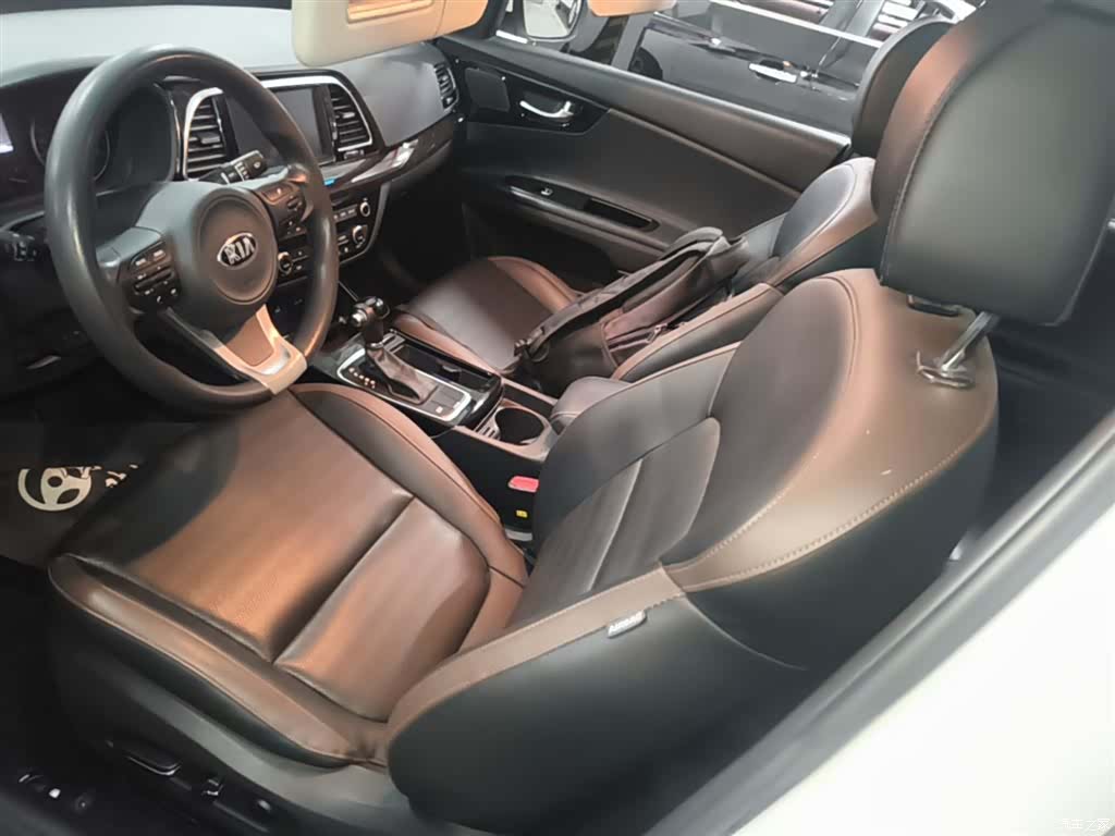 Kia GLS, 2018 15