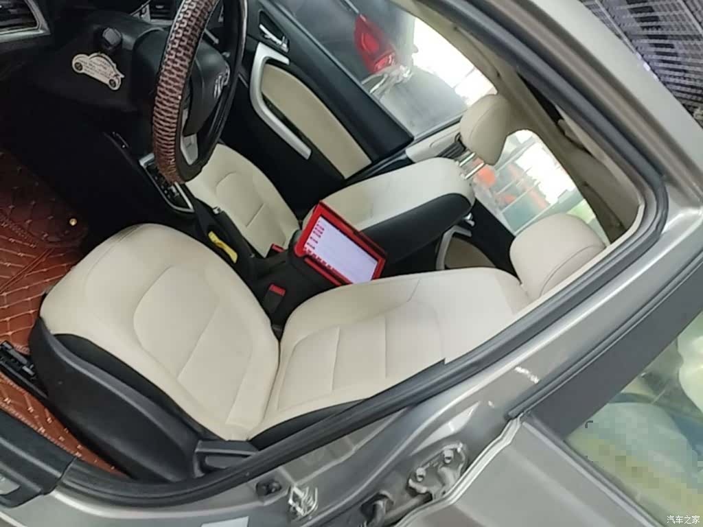 Changan V7, 2016 15