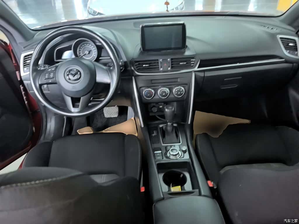 Mazda CX-4, 2017 10