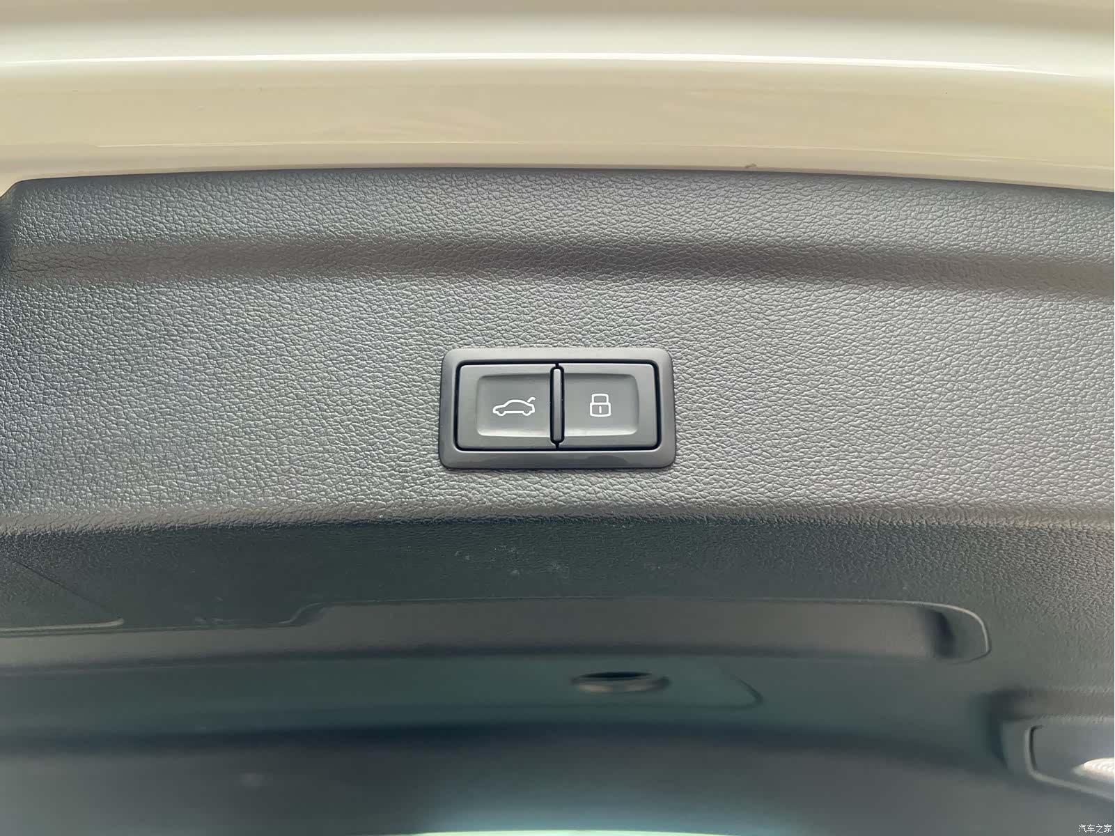 Audi Q3, 2023 12