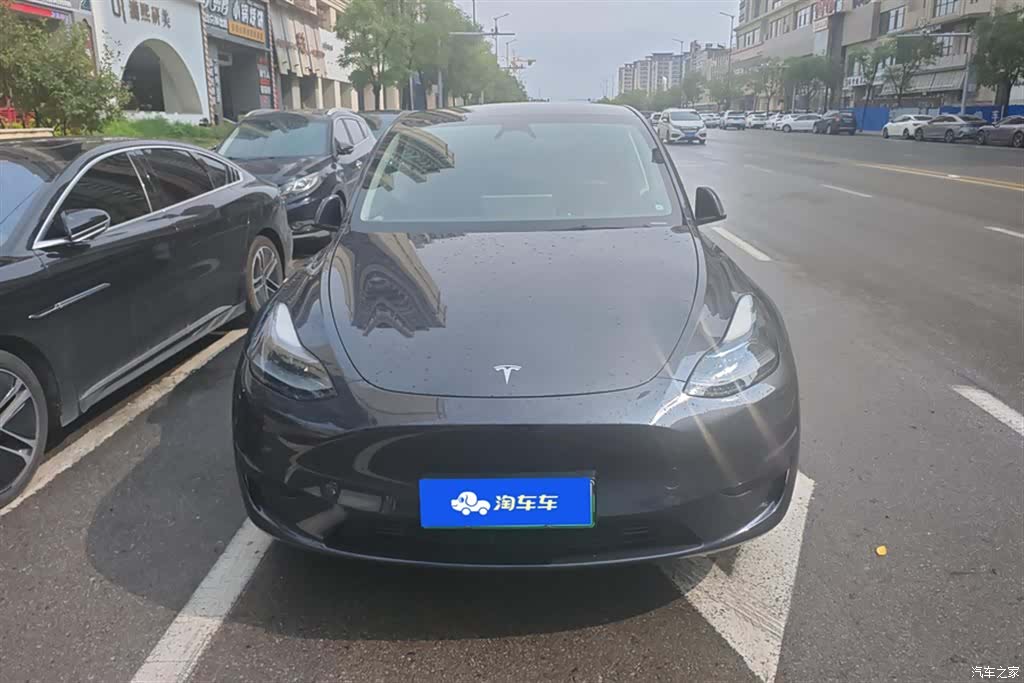 Tesla Model Y, 2024 2