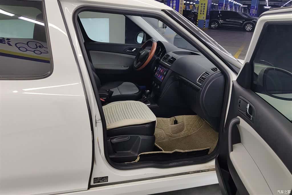 Skoda Yeti, 2019 8
