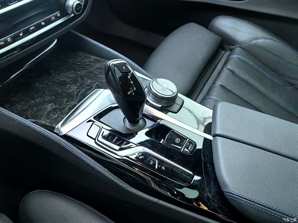 BMW 6 Series GT, 2024 11