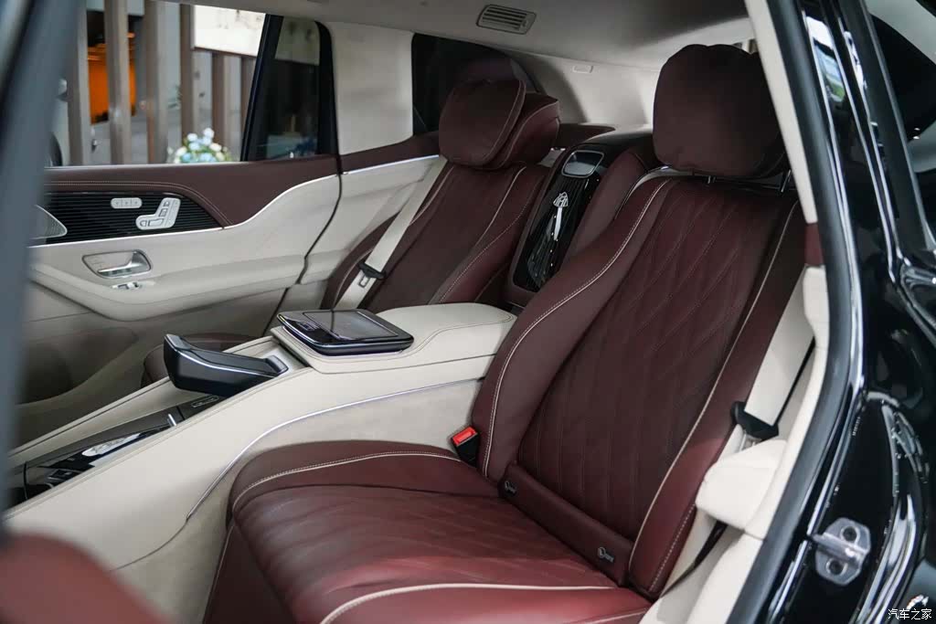 Maybach GLS, 2025 14