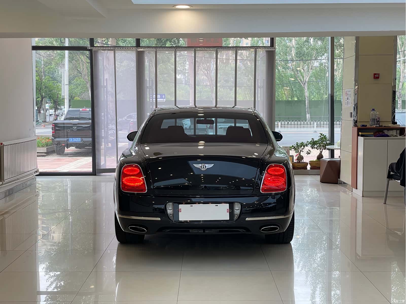 Bentley Flying Spur, 2012 все фото