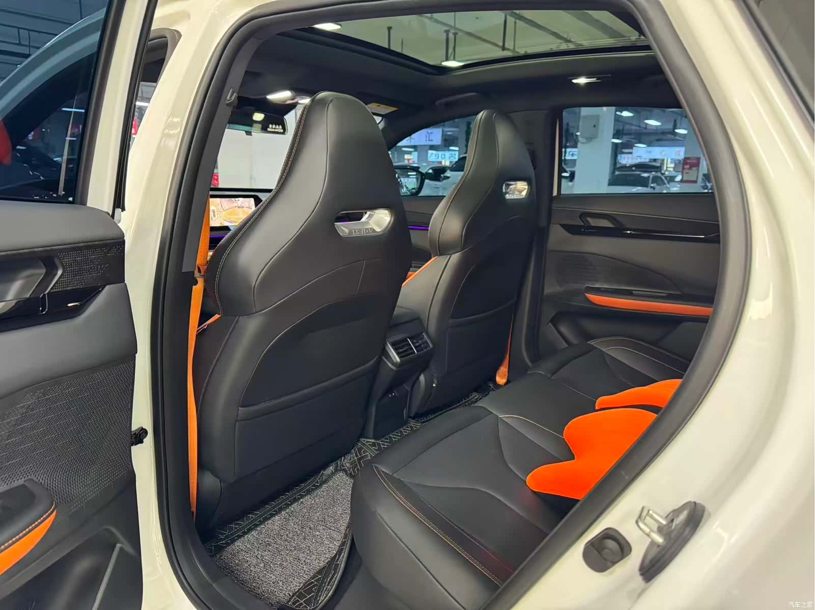 Changan UNI-V, 2025 8