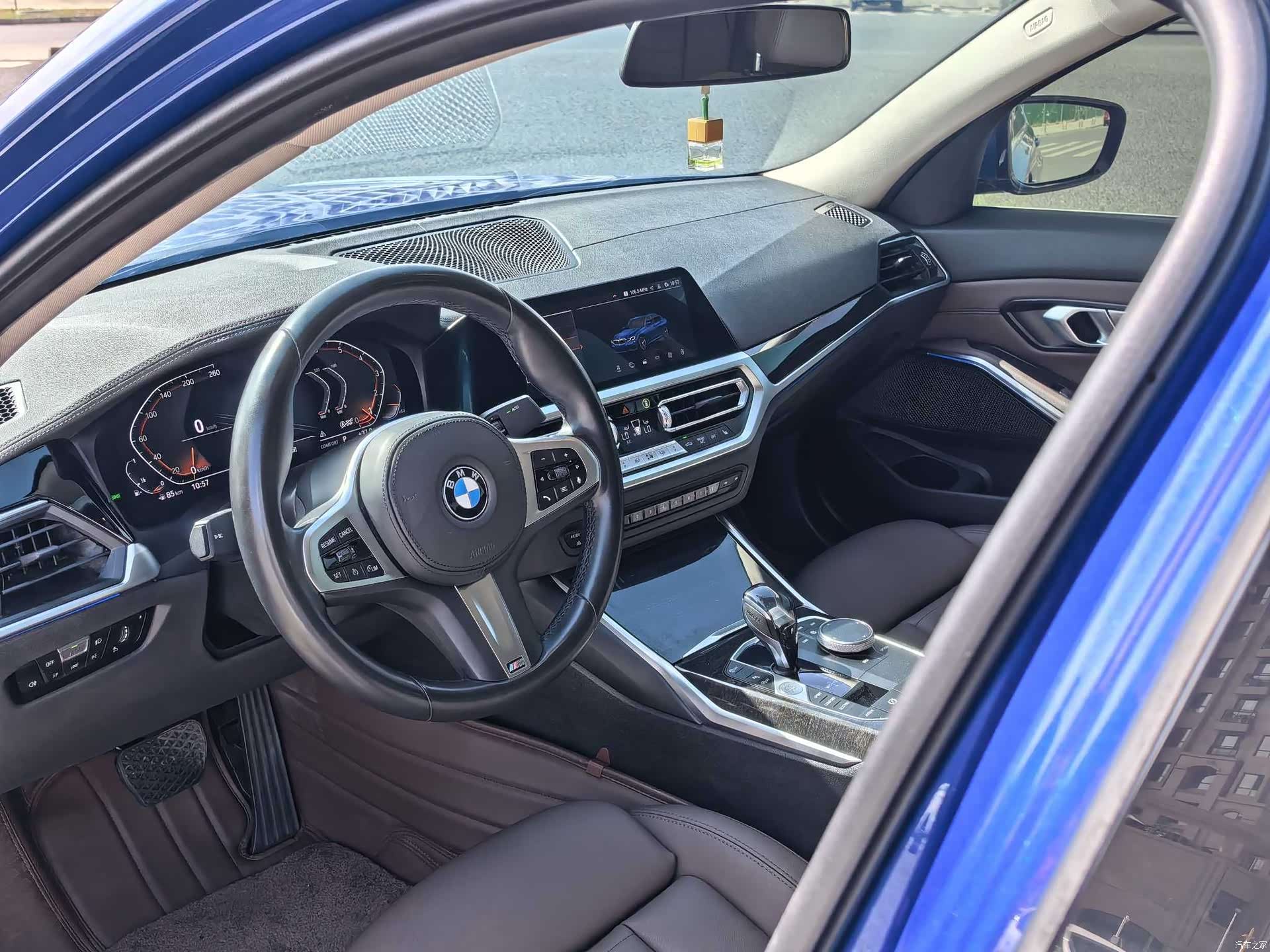 BMW 3 Series, 2021 все фото