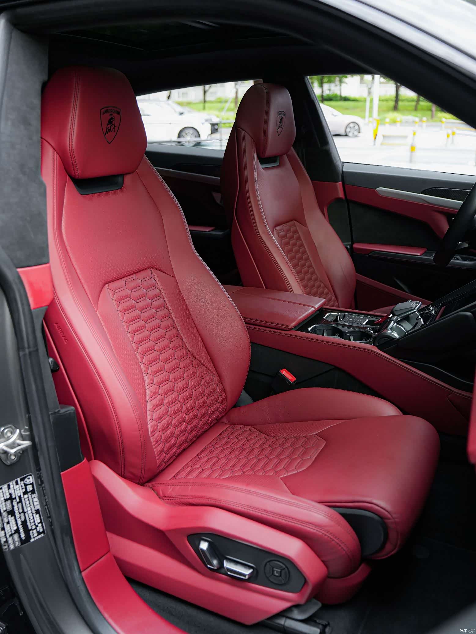 Lamborghini Urus, 2021 23