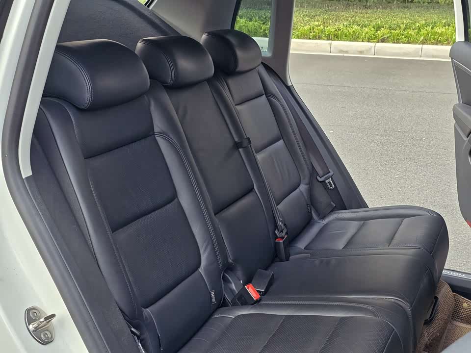 Volkswagen Tiguan Volkswagen Tiguan