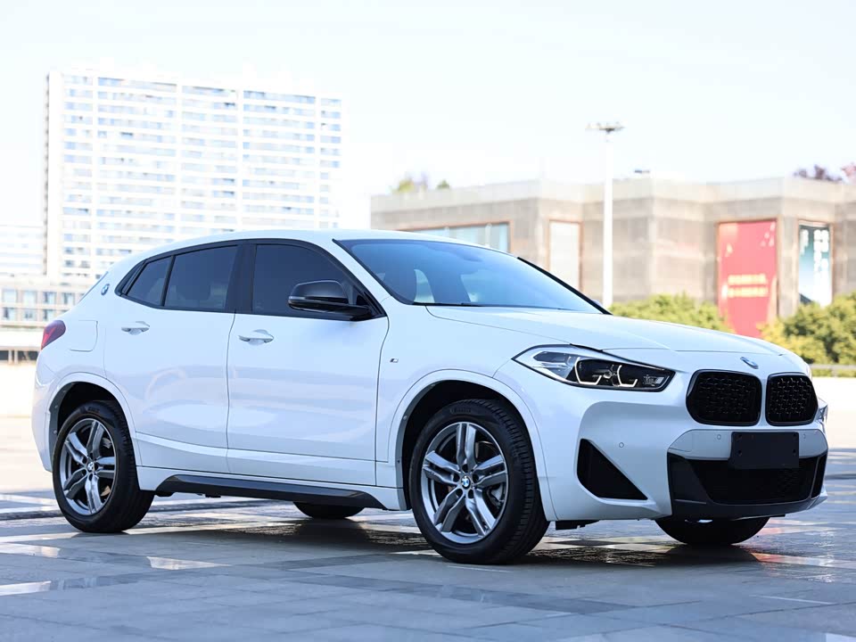 BMW X2