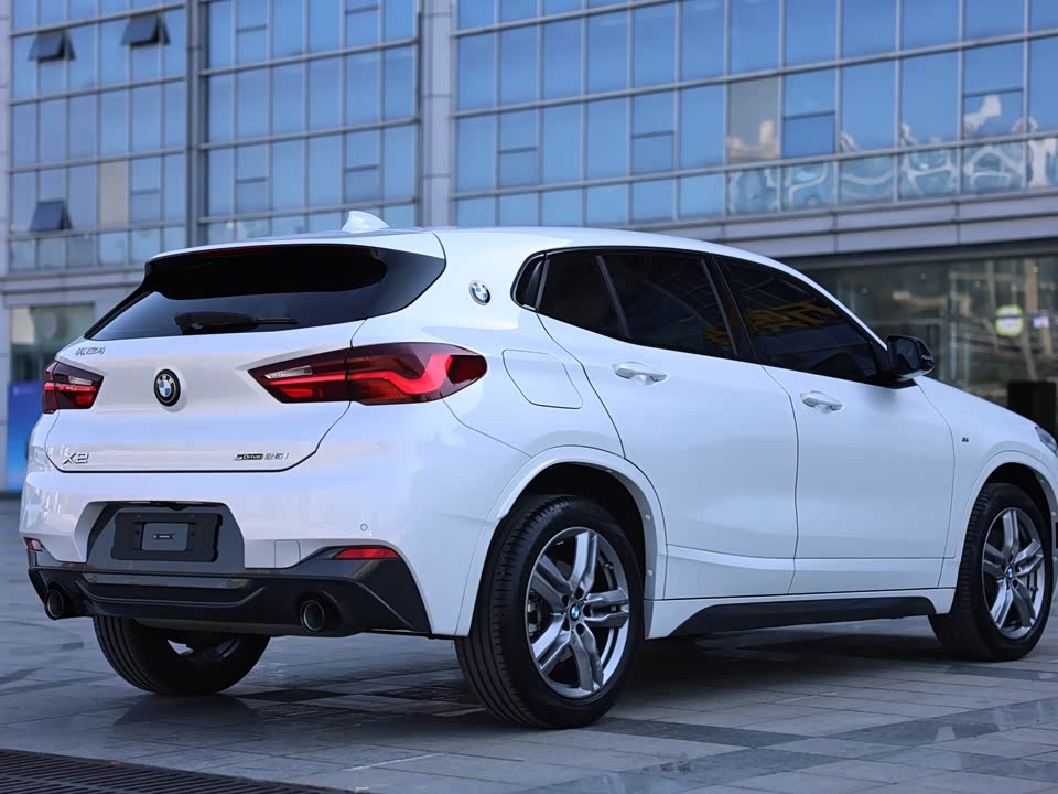 BMW X2