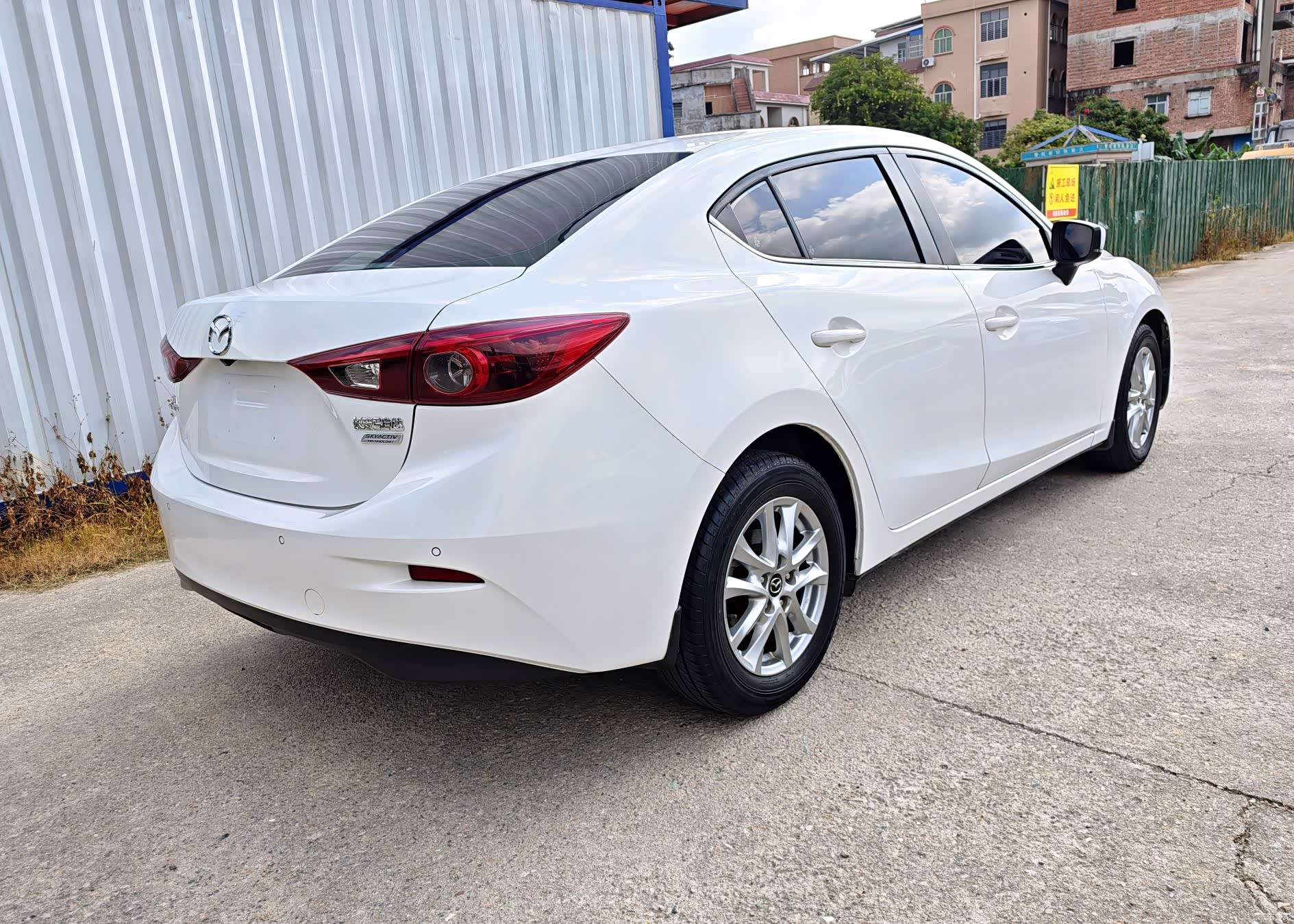 Mazda Mazda3, 2017 4