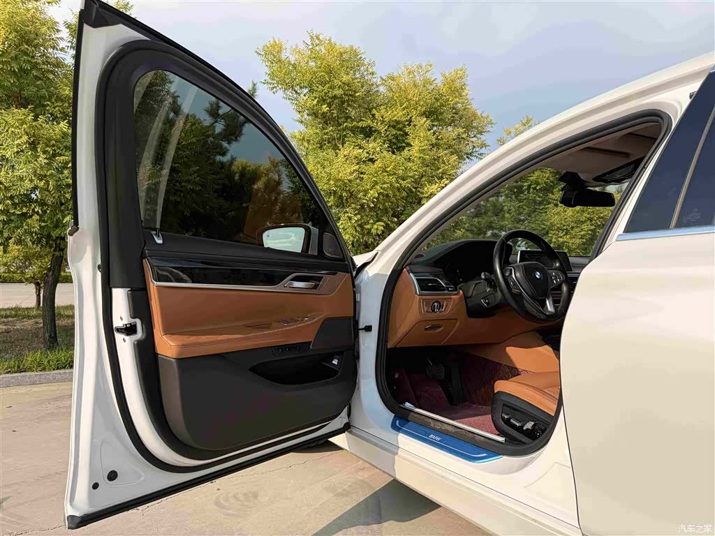 BMW 7 Series, 2022 4