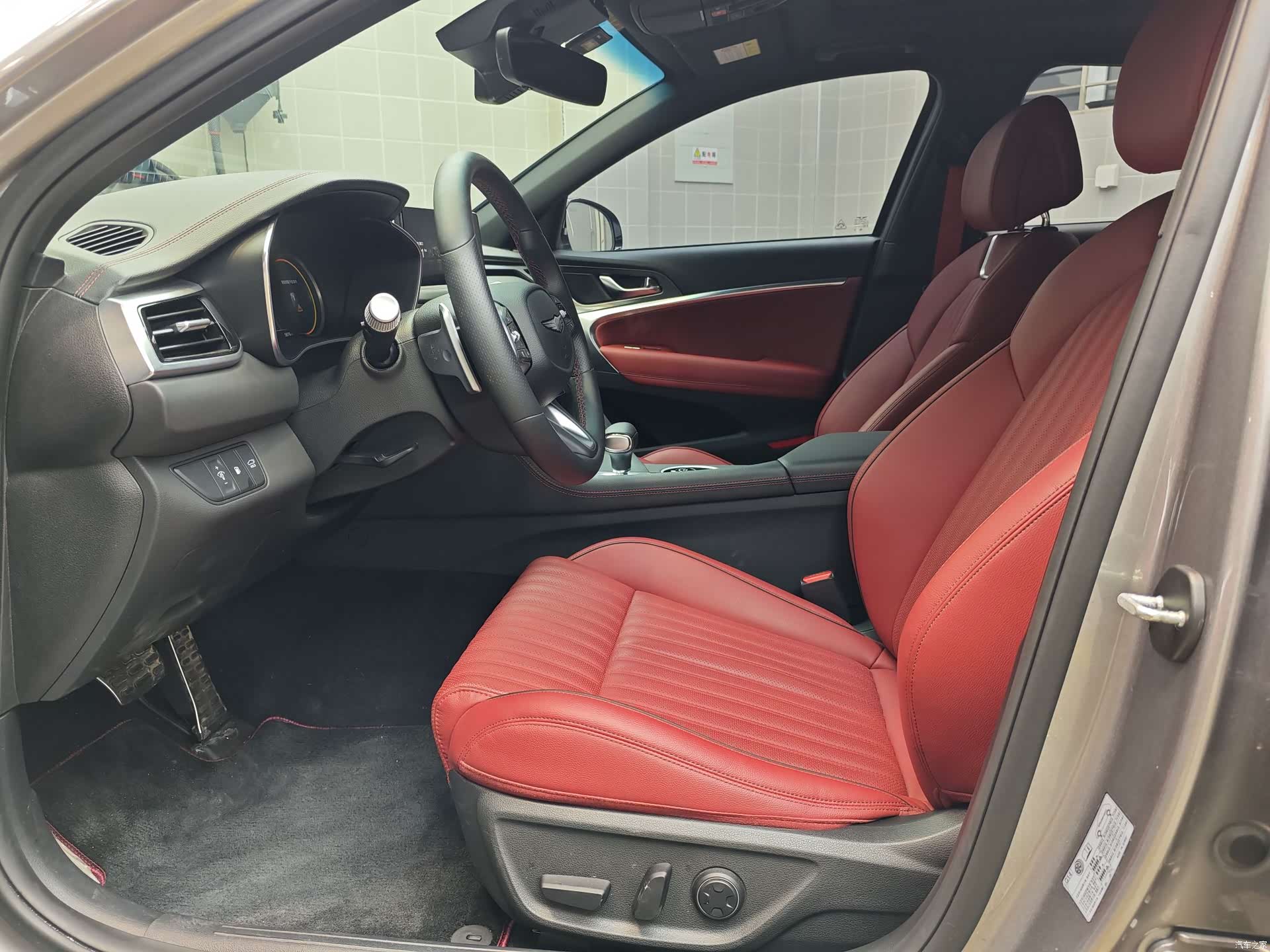 Genesis G70, 2025 11