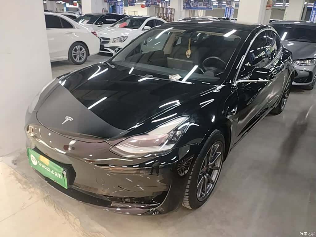 Tesla Model 3, 2021 1